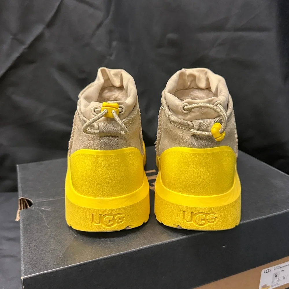 UGG Classic Ultra Mini Weather Hybrid Men Size 8‎